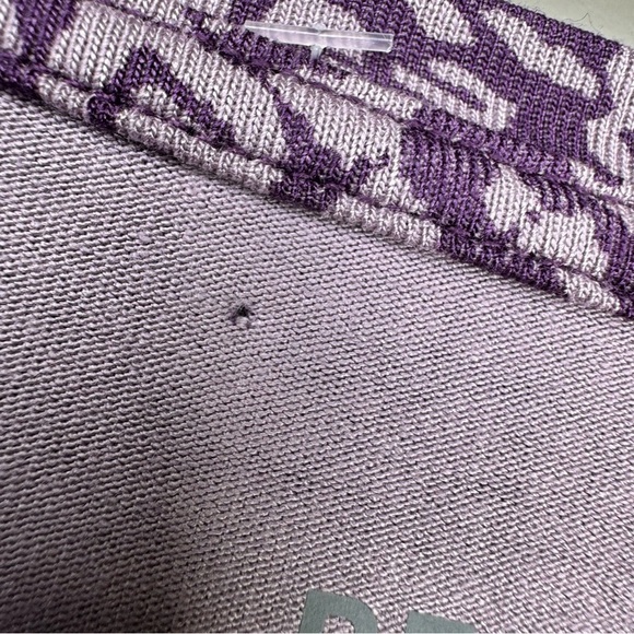 Modern-Fit Vneck Tee Purple Graphic Print Size 2x NWT Brand New - Picture 8 of 12